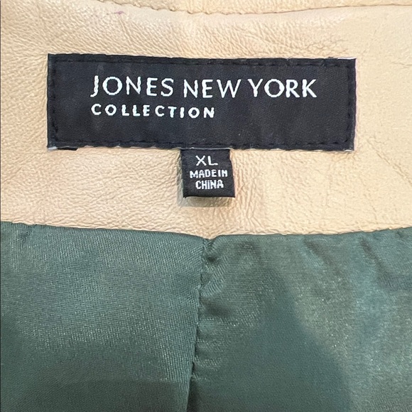 Jones New York Vintage Crop Leather 3/4 Sleeve Jacket - Picture 4 of 5
